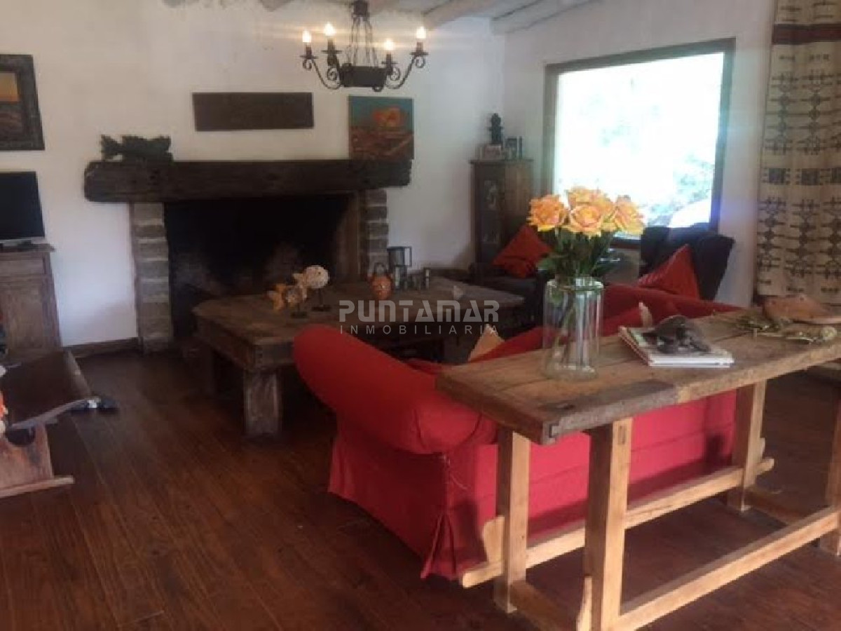Casa ID.211139 - Casa en La Barra en venta, El Tesoro