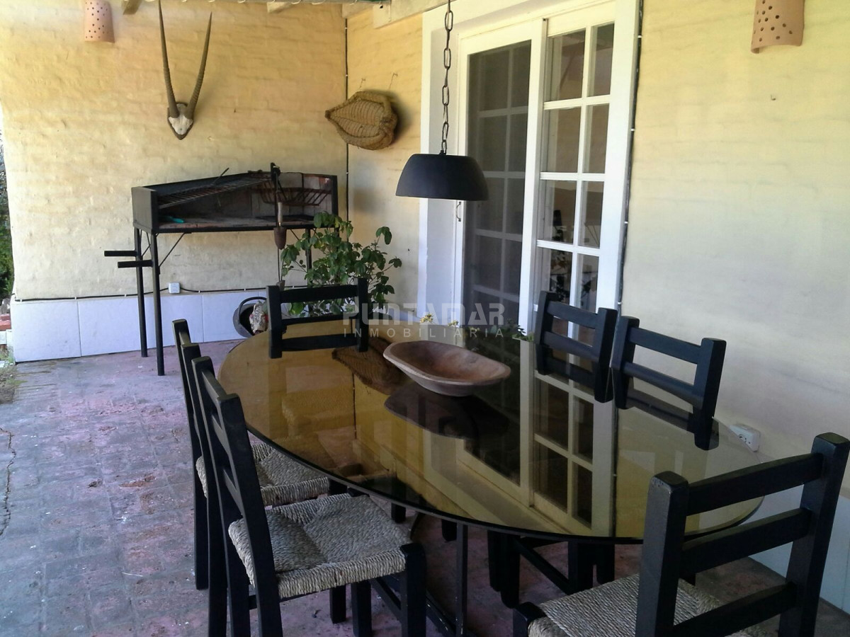 Casa ID.210900 - ALQUILER HERMOSA CASA EN LA BARRA A POCAS CUADRAS DEL MAR 