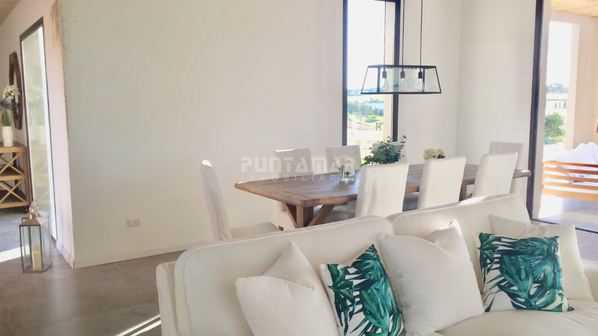 Casa ID.211804 - Casa en alquiler en Pueblo Mio