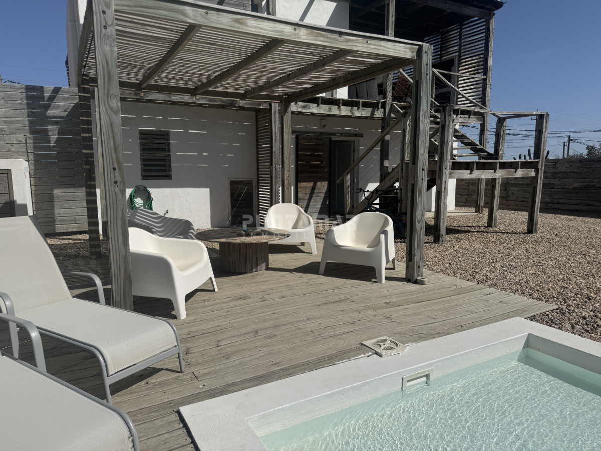 Casa ID.210971 - Casa en alquiler Balneario Bueno Aires frente al mar y piscina climatizada