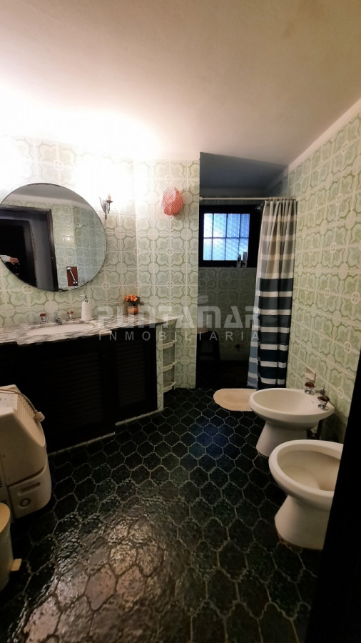 Casa ID.210626 - Casa de 4 dormitorios con piscina en San Rafael