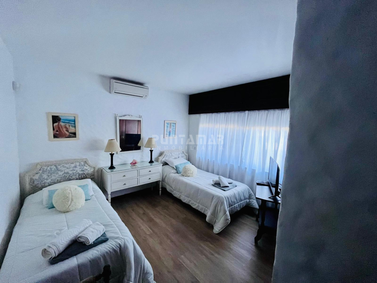 Casa ID.213444 - HERMOSA CASA DE 5 DORMS EN PARADA 10 PLAYA MANSA