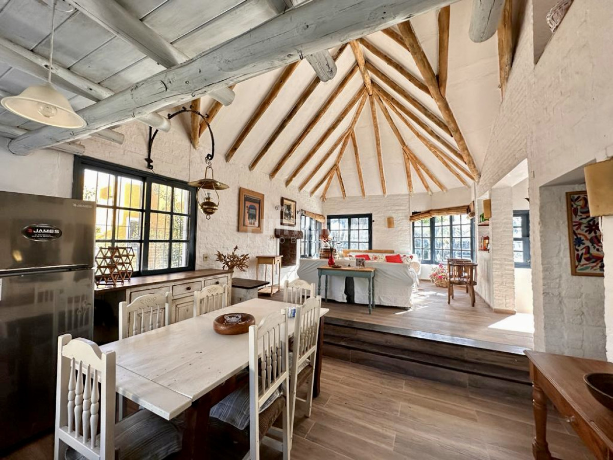 Casa ID.210951 - ALQUILER CASA DOS CUADRAS DE LA PLAYA LA POSTA Y UNA DE LA PRINCIPIAL