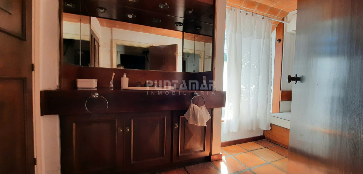 Casa ID.213576 - IMPORTANTE CASA DE 2 PLANTAS EN LA MANSA