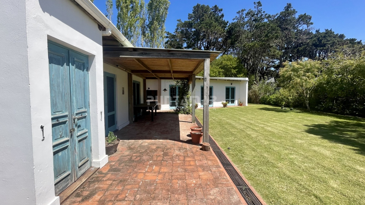 Casa ID.211647 - CASA DE CAMPO 3 DORMITORIOS EN BARRIO CERRADO PUEBLO SAN VICENTE 