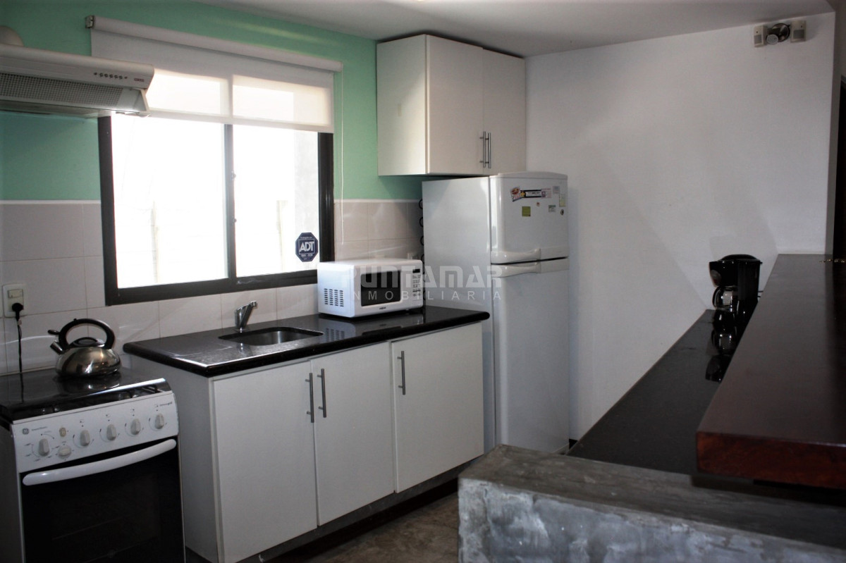 Casa ID.210846 - HERMOSA CASA DE 3 DORMITORIOS CON PISCINA EN MONTOYA 