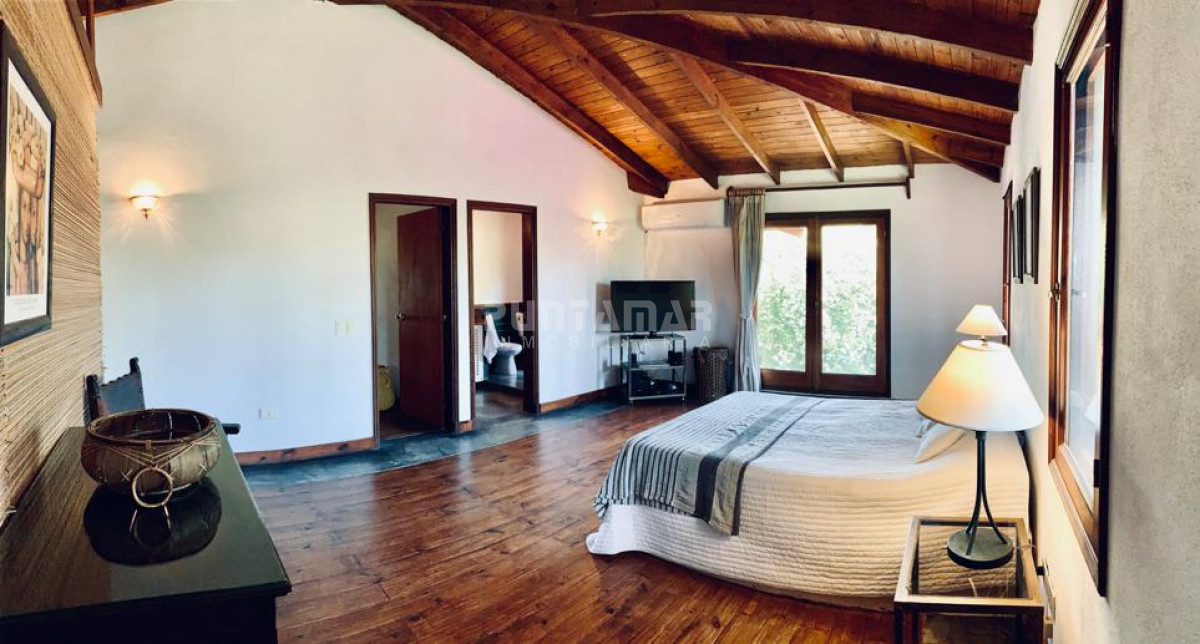 Casa ID.212016 - HERMOSA CASA DE 2 PLANTAS EN PARADA 9 DE LA MANSA