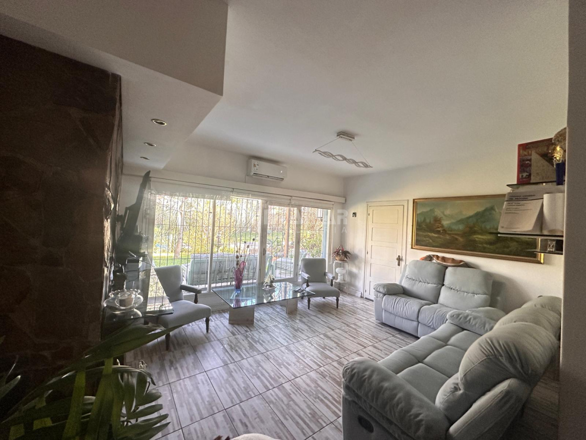 Casa ID.213743 - CALIDA CASA DE 3 DORMITORIOS EN BARRIO SAN RAFAEL