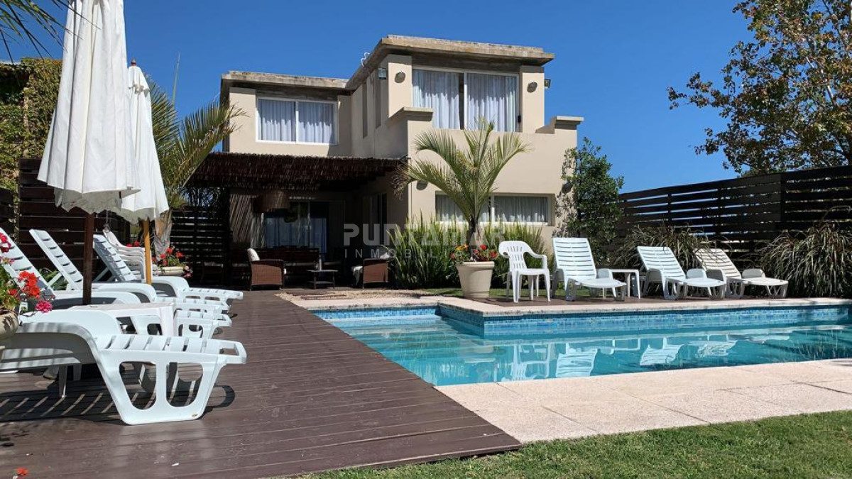 Casa ID.210784 - Increible casa en Montoya con piscina