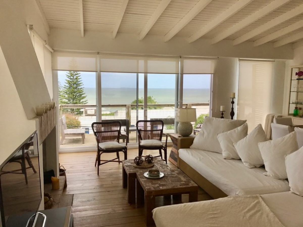 Casa ID.210933 - Casa en alquiler en La Barra, 4 dormitorios, piscina