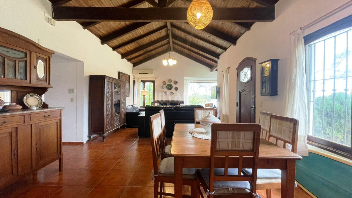 Casa ID.210859 - ALQUILER CASA MONTOYA 4 DORMITORIOS