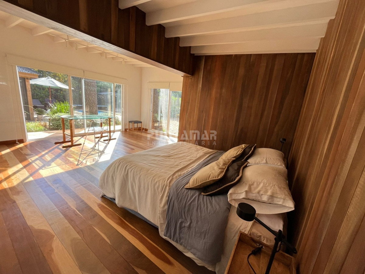 Casa ID.212857 - ALQUILER HERMOSA CASA MODERNA EN EL BOSQUE DE MONTOYA