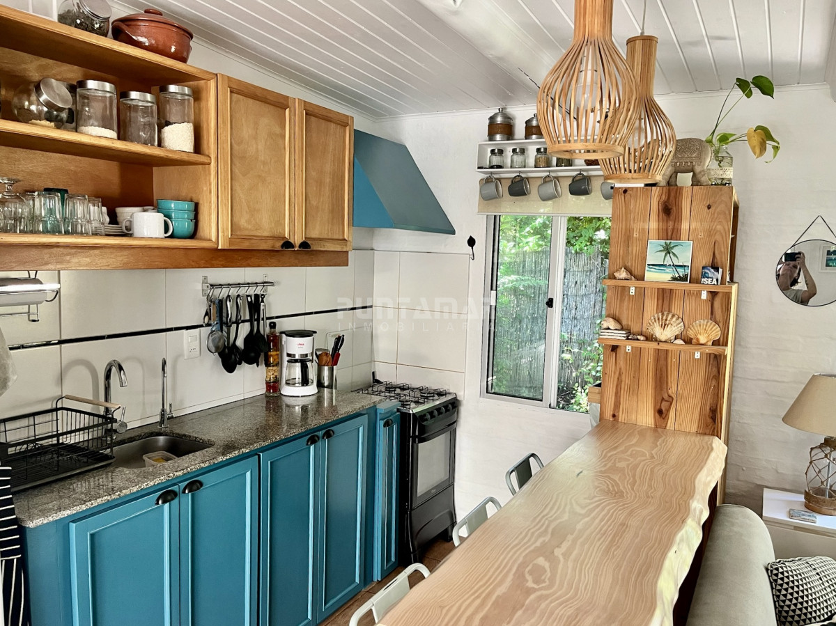 Casa ID.213520 - ALQUILER CASA PLAYERA DE 2 DORMITORIOS A POCOS CUADRAS DEL CENTRO DE LA BARRA