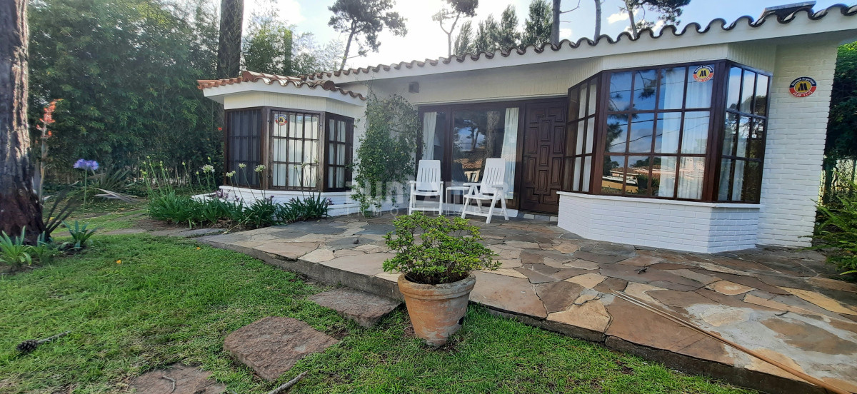Casa ID.213537 - Casa de 3 dormitorios con dependencia en Lugano