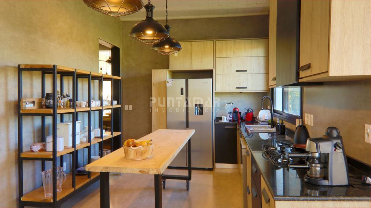 Casa ID.213803 - ALQUILER HERMOSA CASA DE 4 DORMITORIOS EN BARRIO PRIVADO EL QUIJOTE 