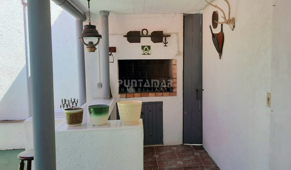 Casa ID.212863 - MUY LINDA CASA EN LA BARRA CON TERRAZA Y PARRILLERO