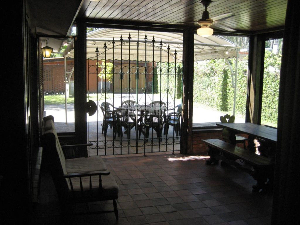 Casa ID.212425 - CHALET DE 4 DORMITORIOS EN PARADA 7 DE LA MANSA