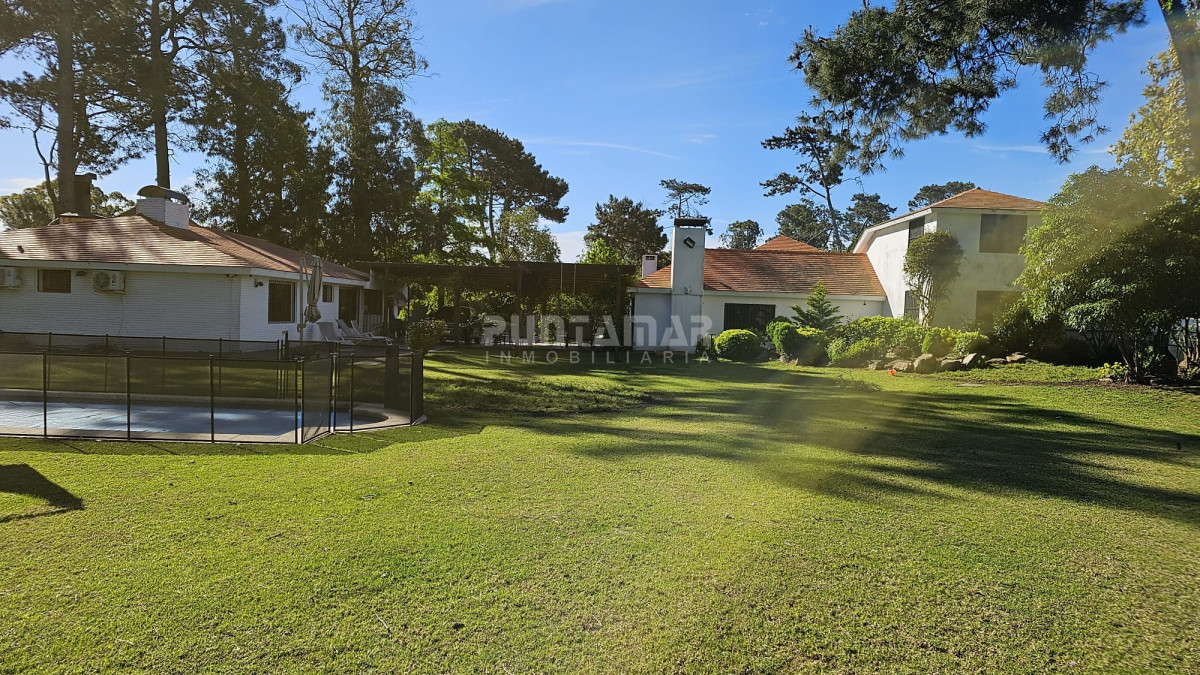 Casa ID.213744 - Casa en alquiler con piscina