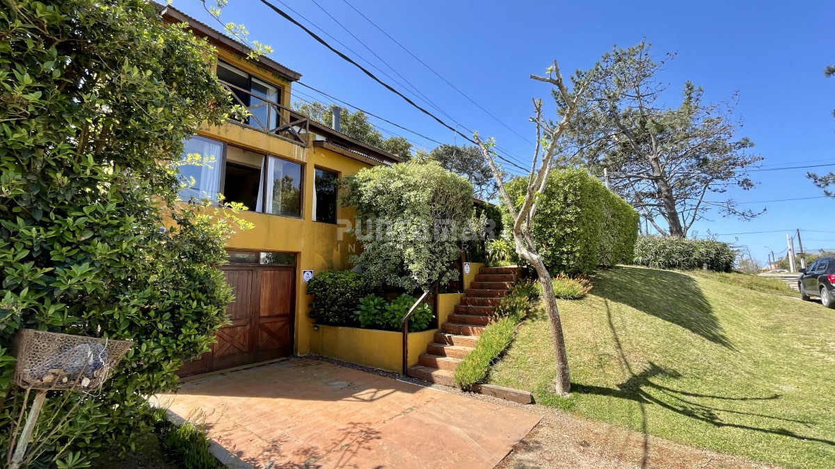 Casa ID.213125 - ALQUILER DE CASA 4 DORMITORIOS EN MONTOYA