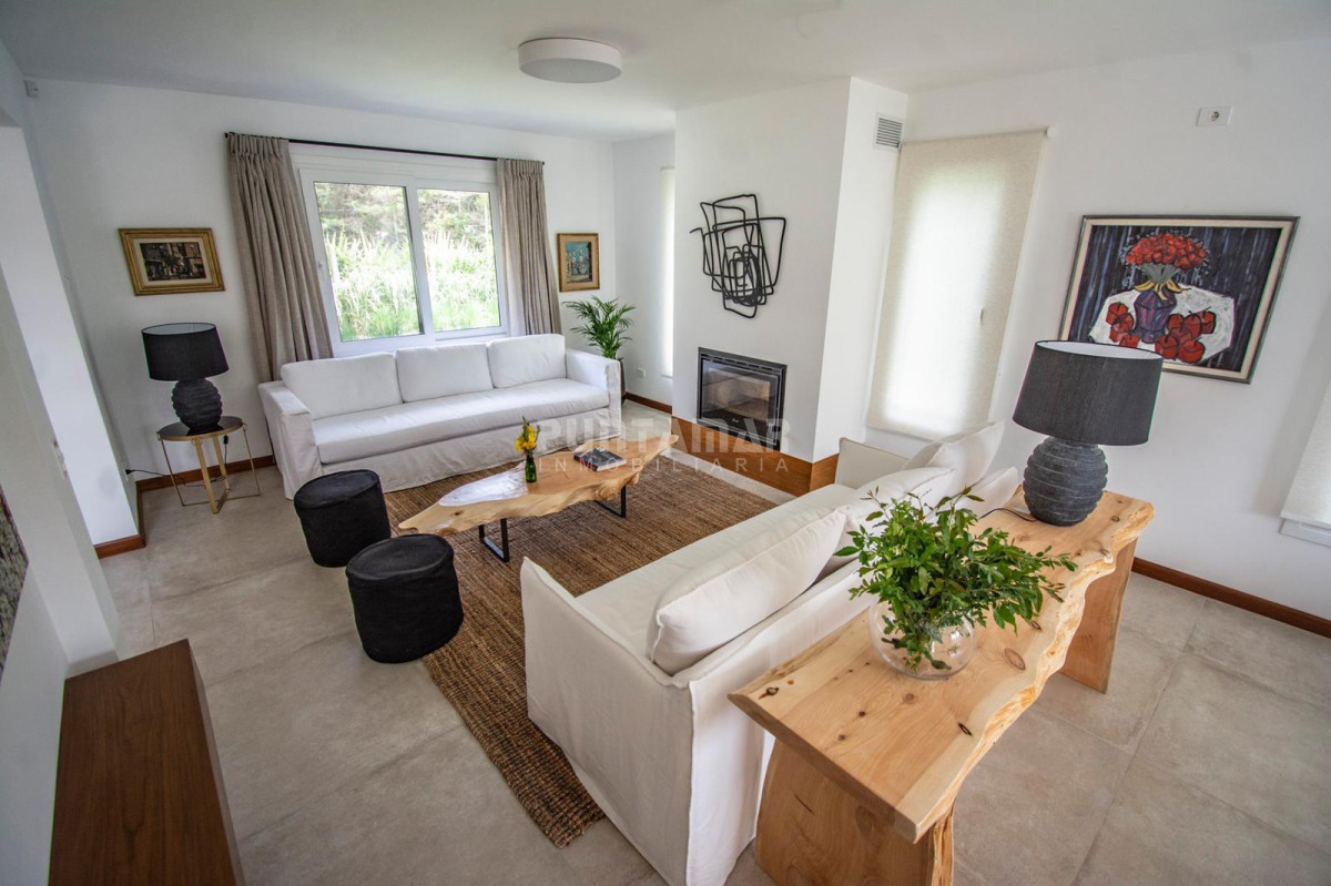 Casa ID.211851 - Casa de 5 dormitorios en venta y alquiler en Rincón del Indio, Punta del Este