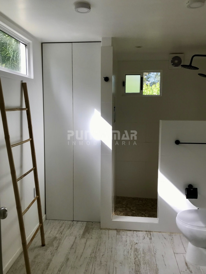 Casa ID.213520 - ALQUILER CASA PLAYERA DE 2 DORMITORIOS A POCOS CUADRAS DEL CENTRO DE LA BARRA