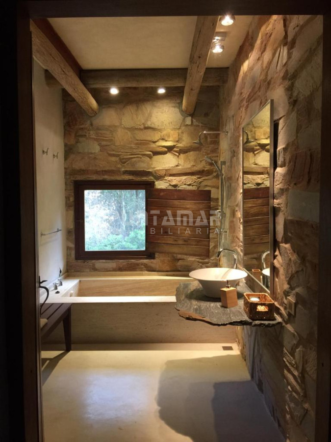 Casa ID.212858 - IMPORTANTE CASA EN CHACRA UBICADA EN RINCON DEL INDIO