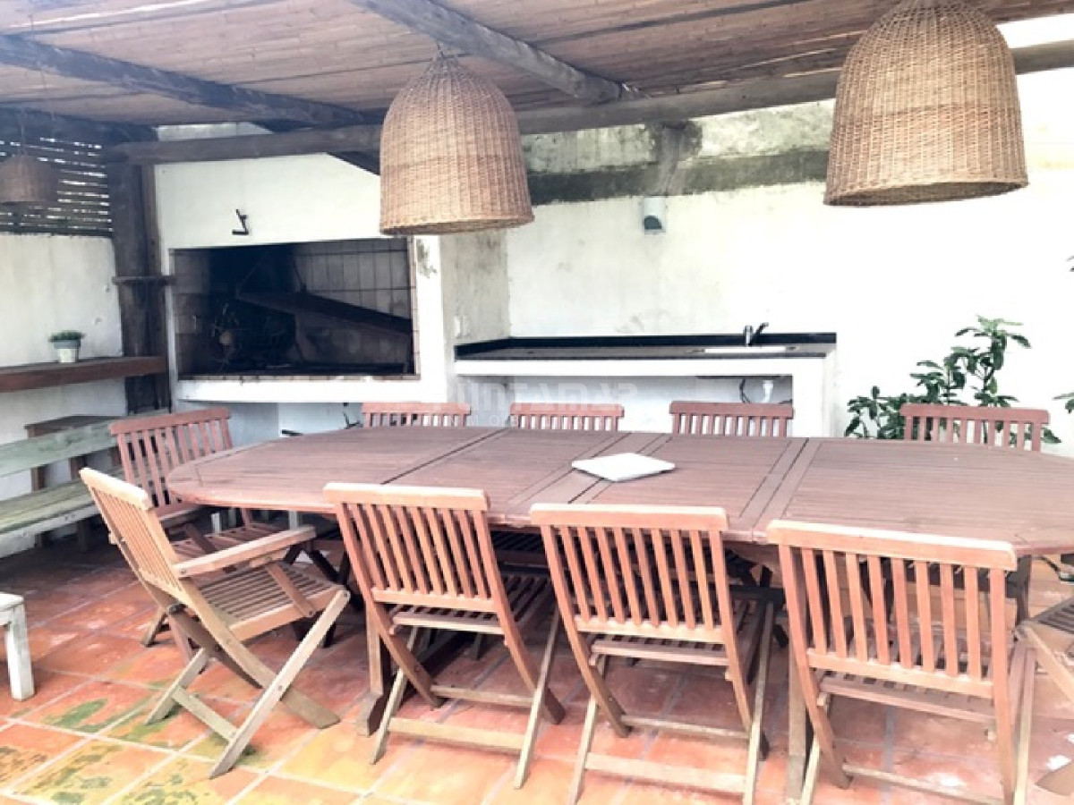 Casa ID.210933 - Casa en alquiler en La Barra, 4 dormitorios, piscina