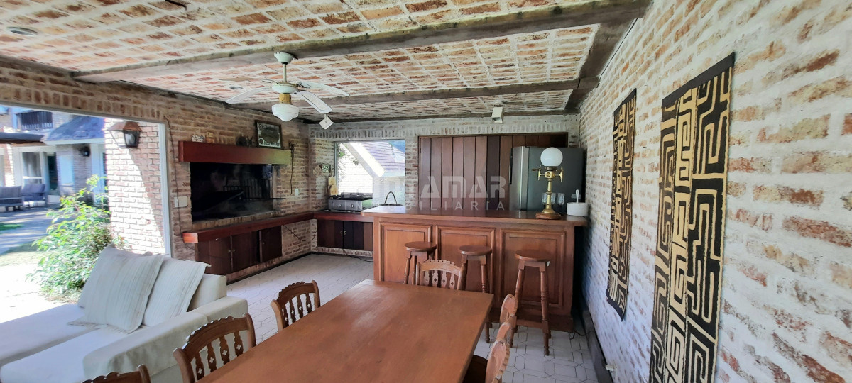 Casa ID.213576 - IMPORTANTE CASA DE 2 PLANTAS EN LA MANSA