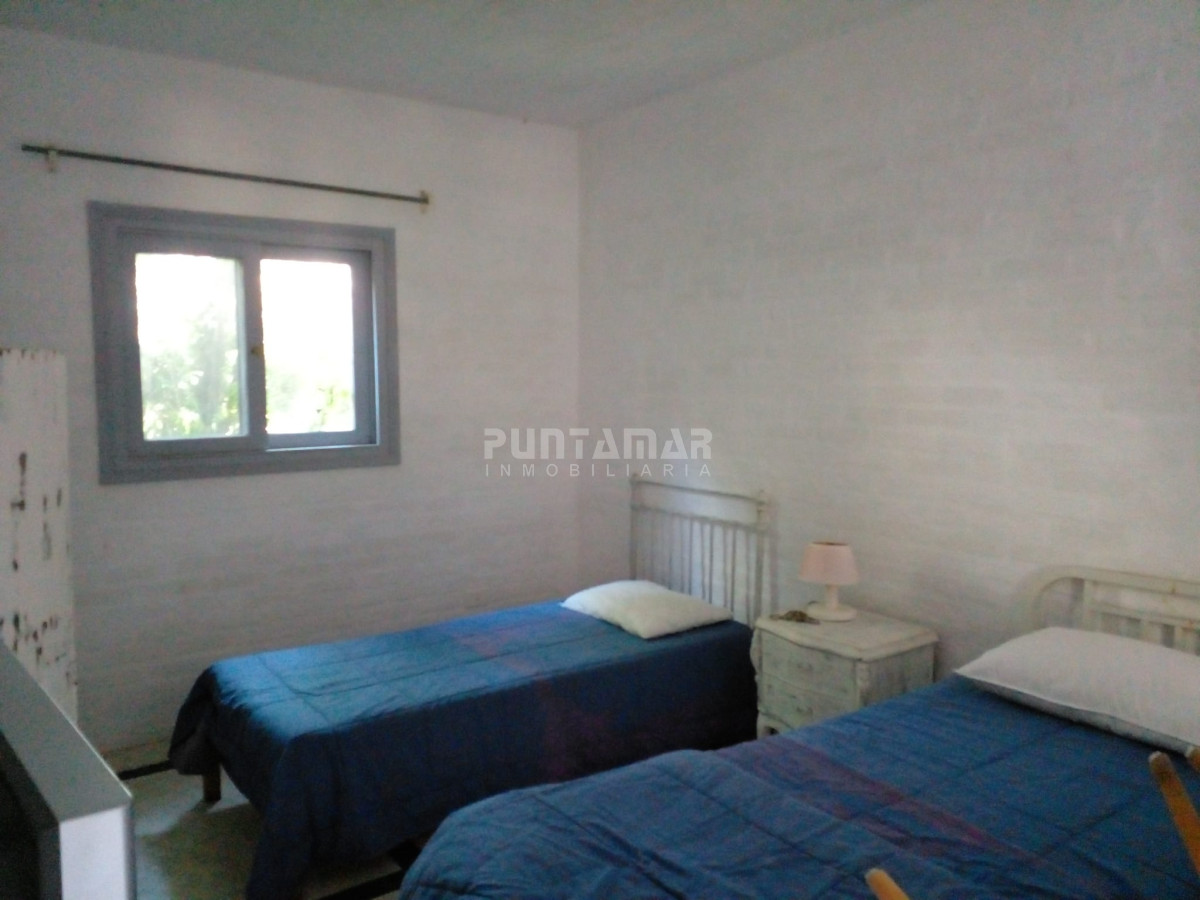 Casa ID.212386 - CHALET EN ALQUILER TEMPORADA EN ZONA DE LA BARRA A 3 CUADRAS DE LA AVENIDA PRINCIPAL Y 5 CUADRAS DE LA PLAYA 