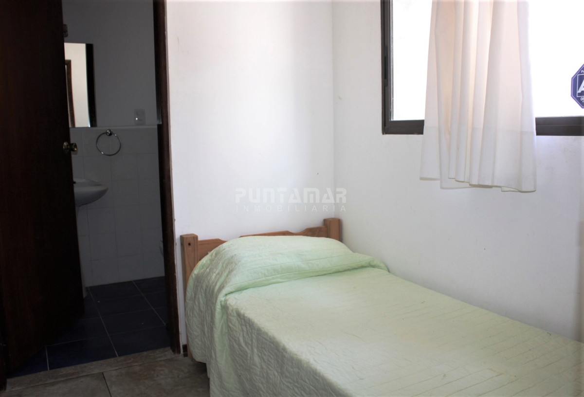 Casa ID.210846 - HERMOSA CASA DE 3 DORMITORIOS CON PISCINA EN MONTOYA 