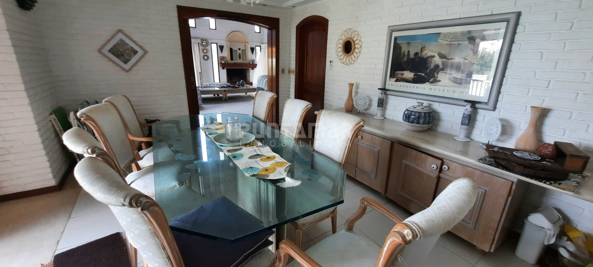 Casa ID.212456 - IMPORTANTE CASA DE 2 PLANTAS EN BARRIO SAN RAFAEL