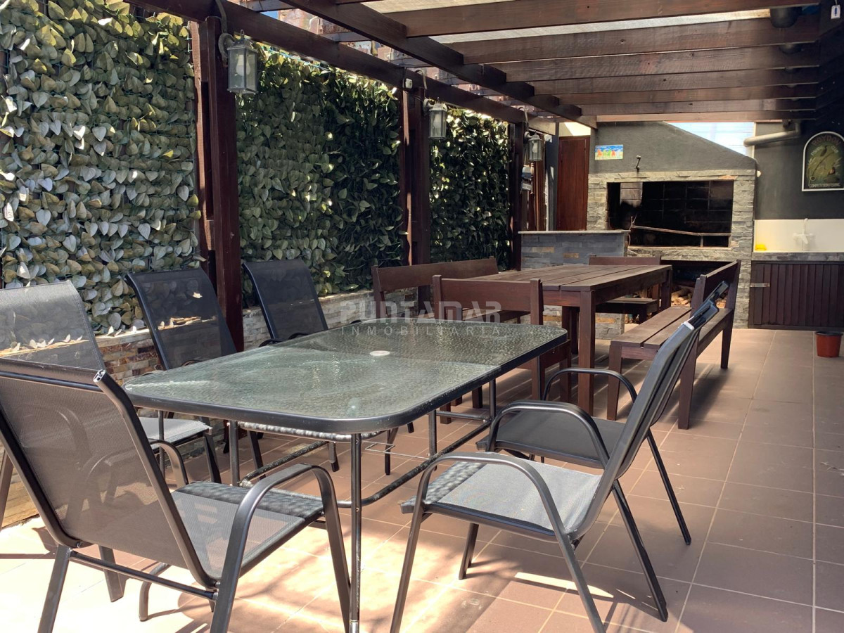 Casa ID.213455 - HERMOSA CASA FRENTE AL MAR DE 3 DORMIS EN BALNEARIO BSAS