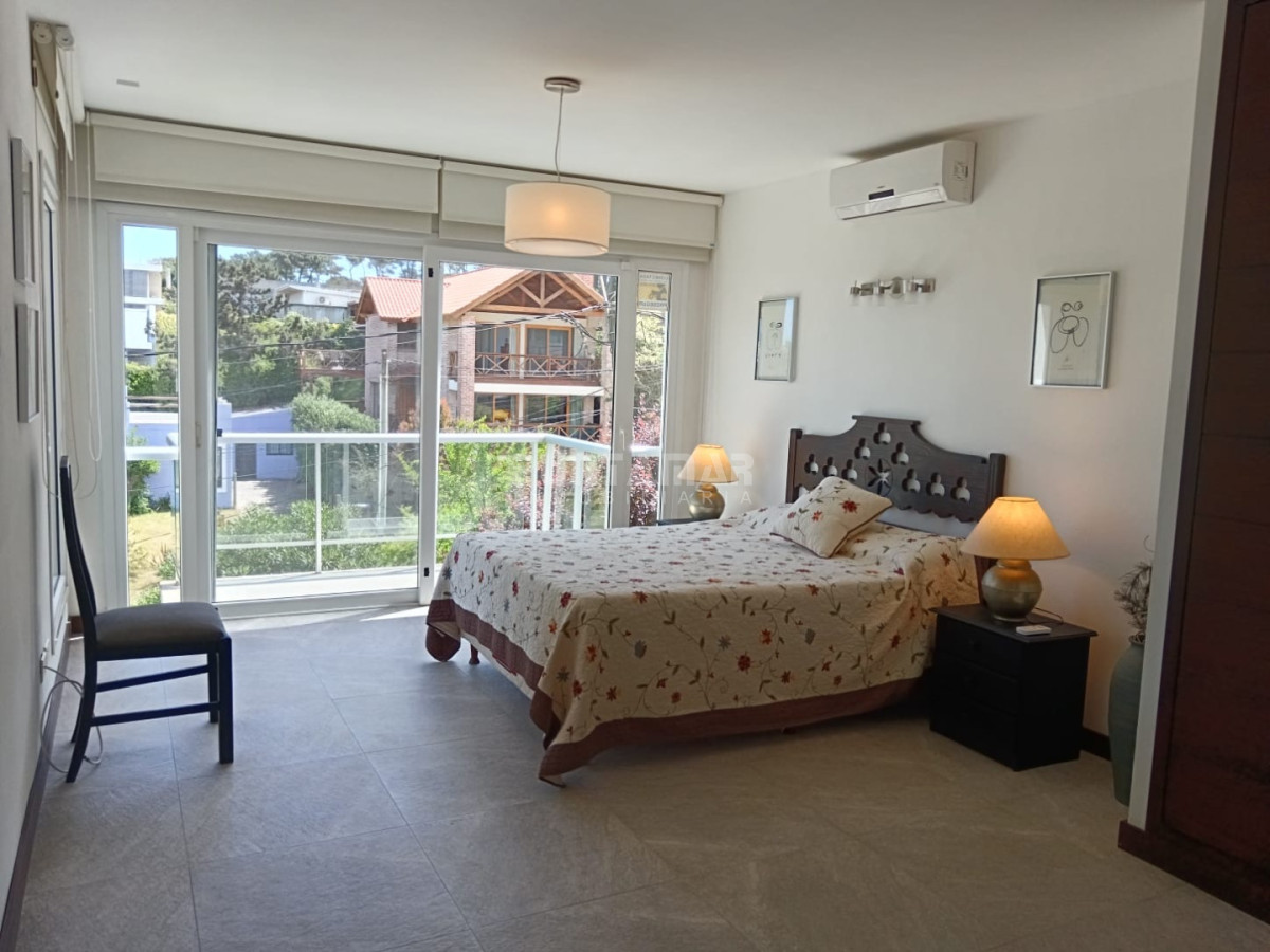 Casa ID.210977 - ALQUILER DE CASA EN MONTOYA 3 DORMITORIOS CON PISCINA