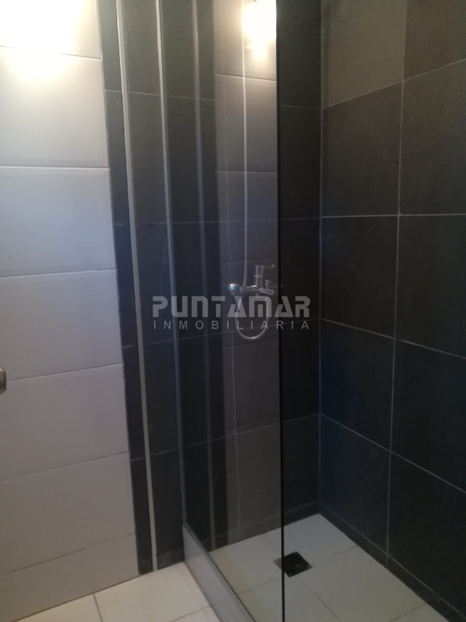 Casa ID.210977 - ALQUILER DE CASA EN MONTOYA 3 DORMITORIOS CON PISCINA