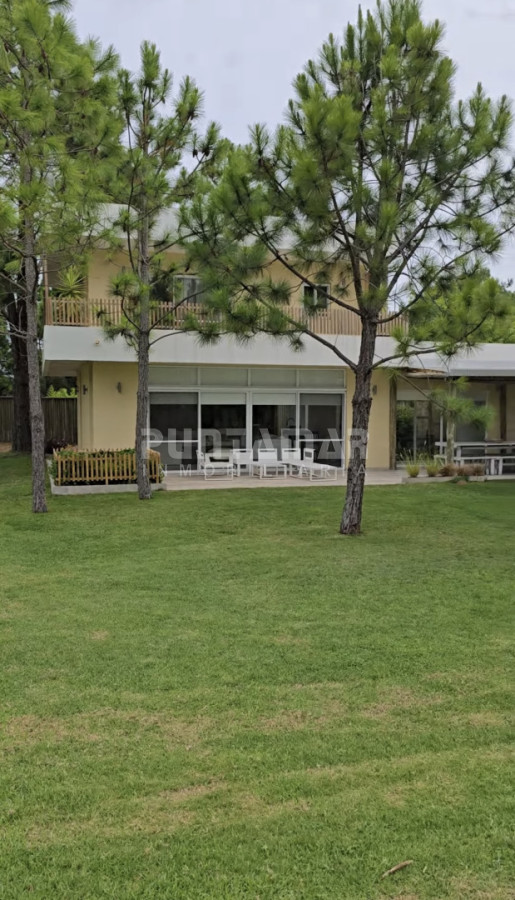 Casa ID.213836 - ALQUILER CASA EN EL CORAZÓN DE LA BARRA