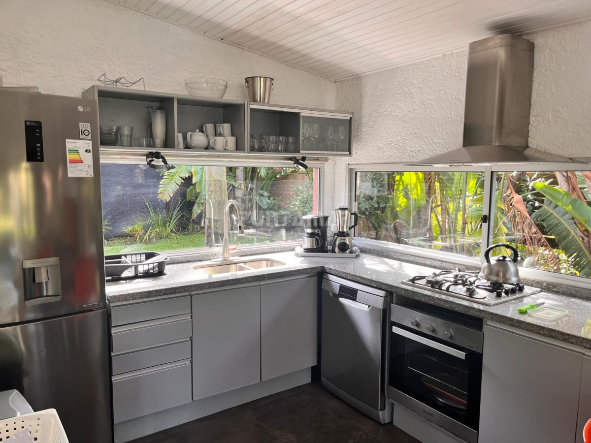 Casa ID.210921 - CASA DE 3 DORMITORIOS EN MANANTIALES 