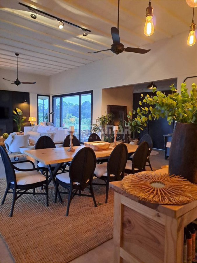 Casa ID.213803 - ALQUILER HERMOSA CASA DE 4 DORMITORIOS EN BARRIO PRIVADO EL QUIJOTE 