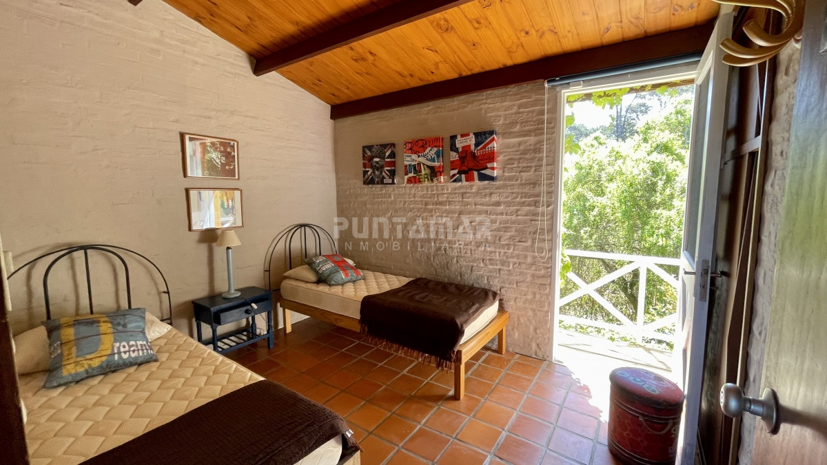 Casa ID.213125 - ALQUILER DE CASA 4 DORMITORIOS EN MONTOYA