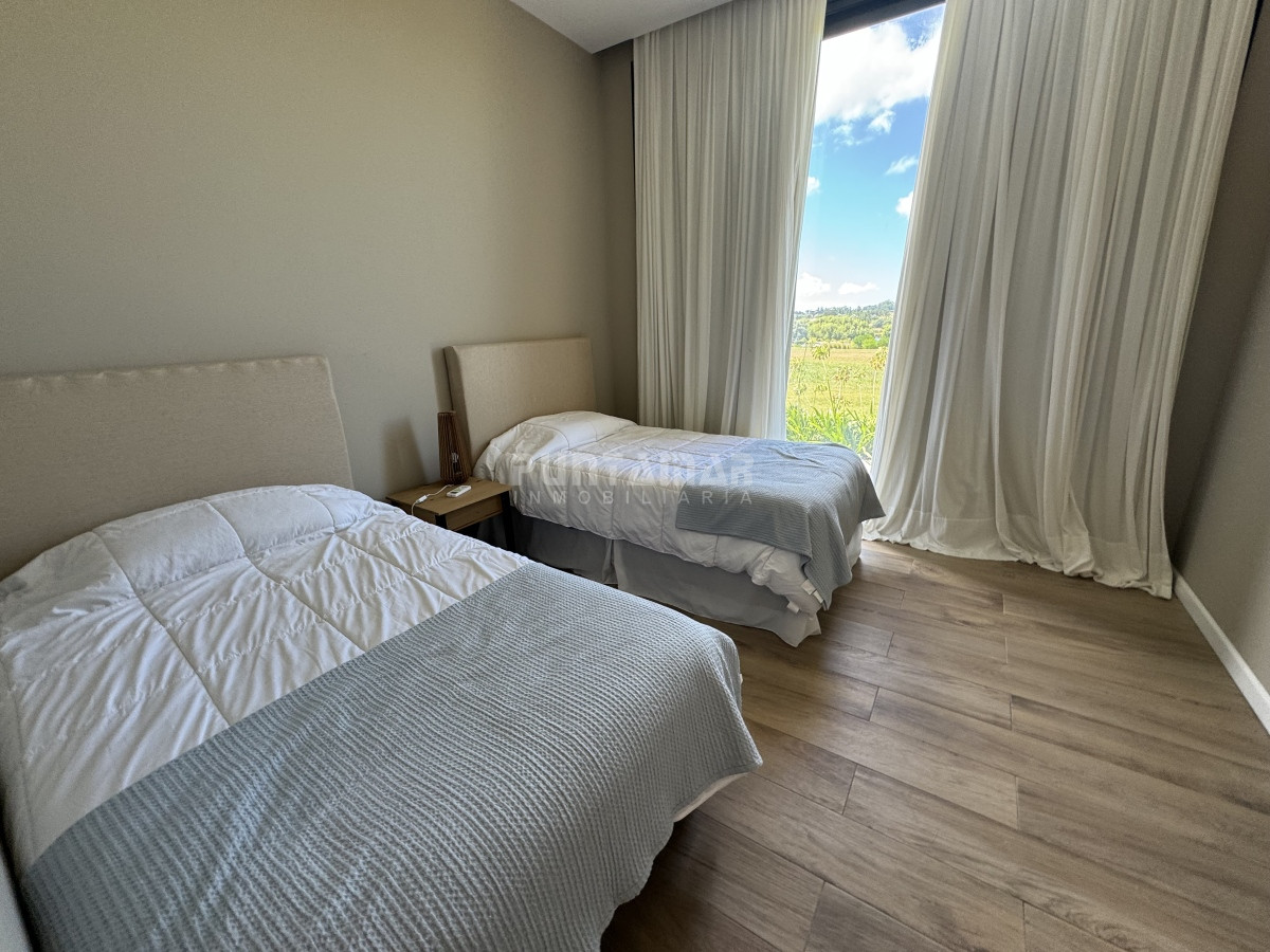 Casa ID.212882 - Casa en venta y alquiler en Pueblo Mio