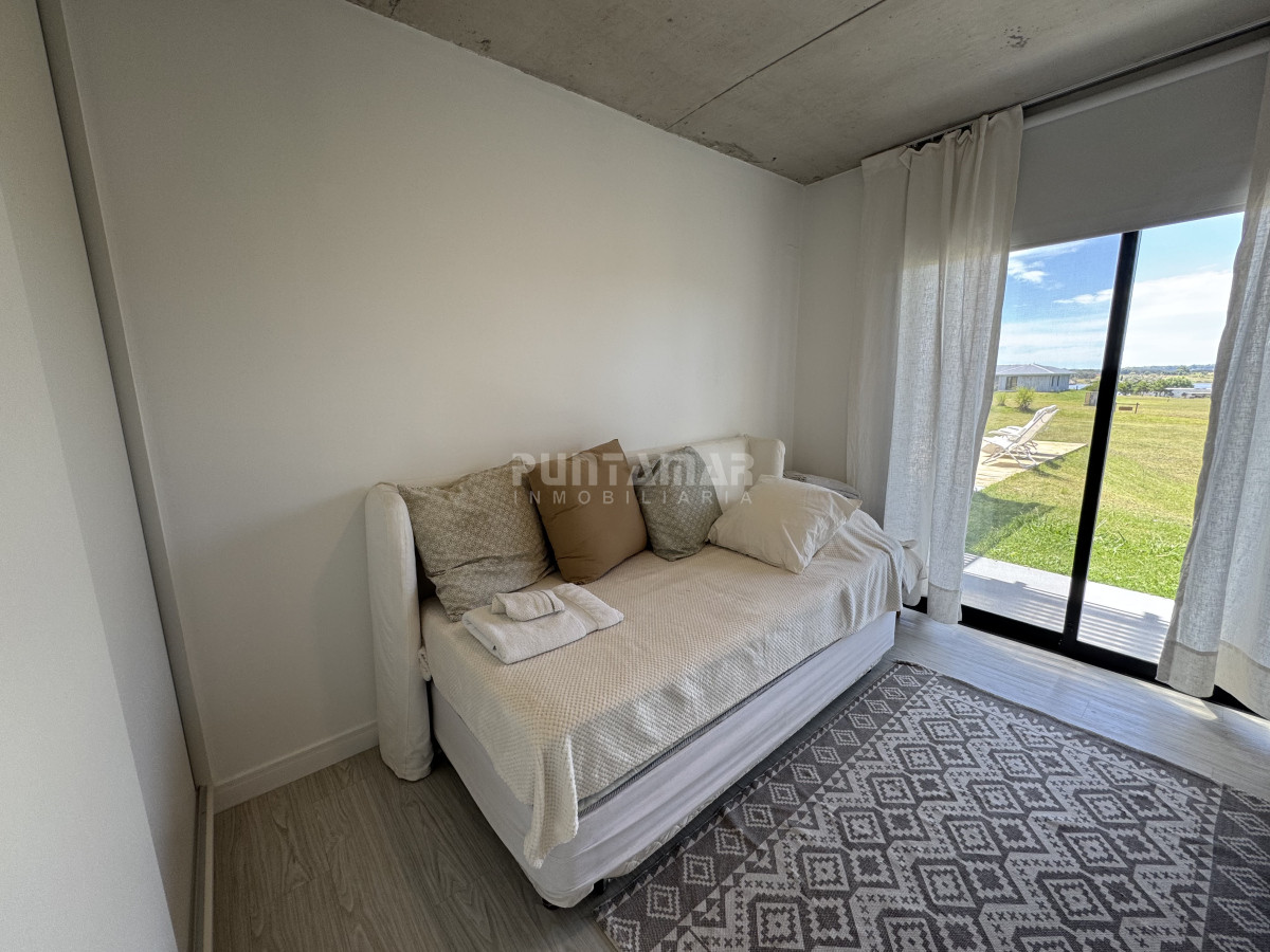 Casa ID.211933 - CASA EN VENTA Y ALQUILER EN PUEBLO MIO , 4 DORMITORIOS, PISCINA