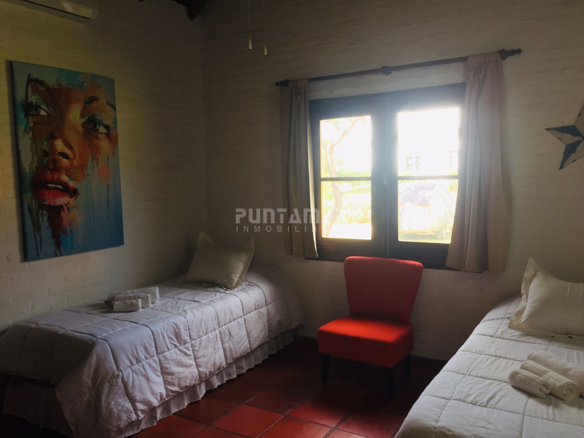 Casa ID.213457 - HERMOSA CASA DE 3 DORMIS A PASOS DEL MAR EN EL CORAZON DE MONTOYA