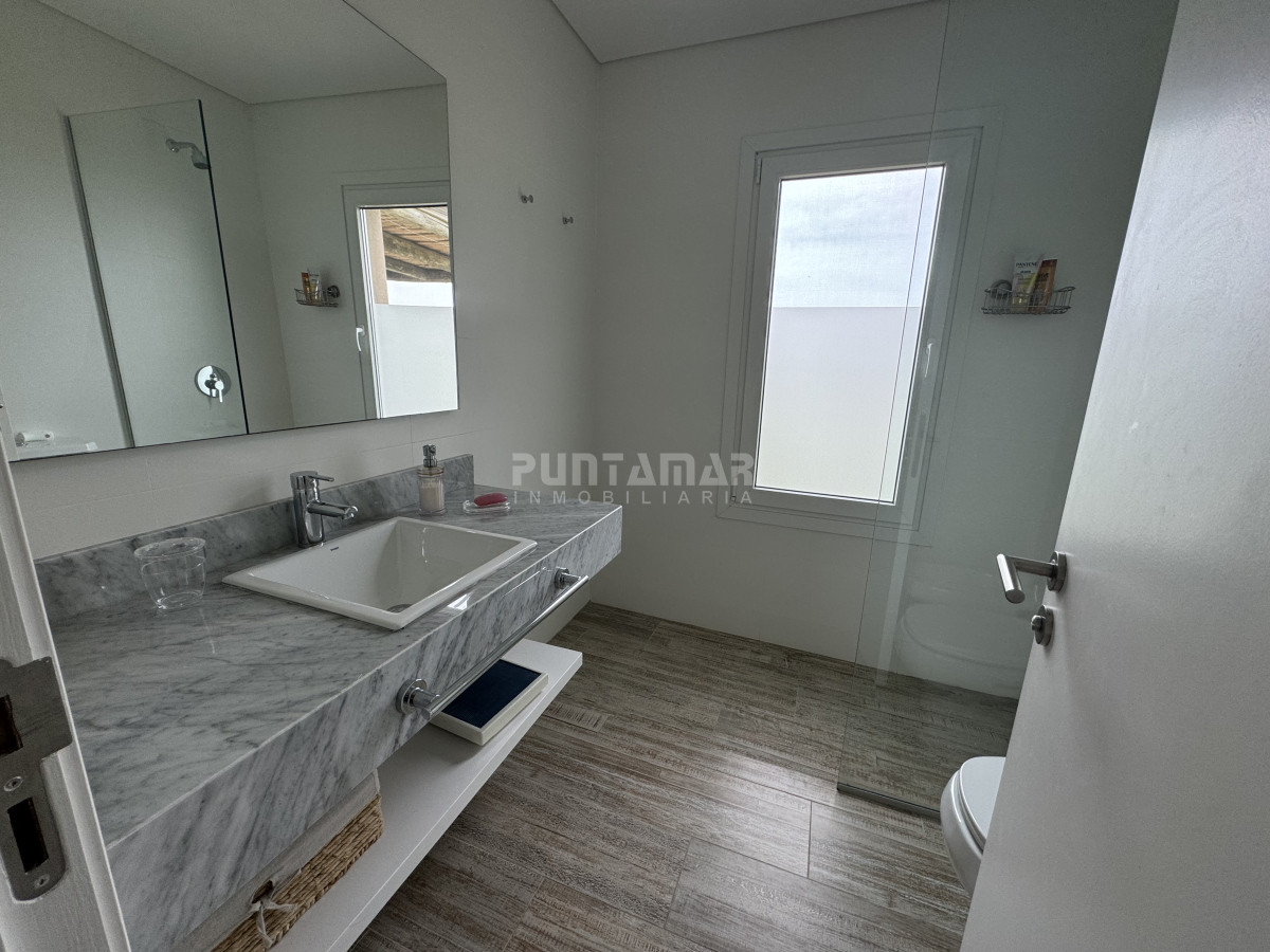 Casa ID.213449 - Casa en alquiler en Pueblo Mio