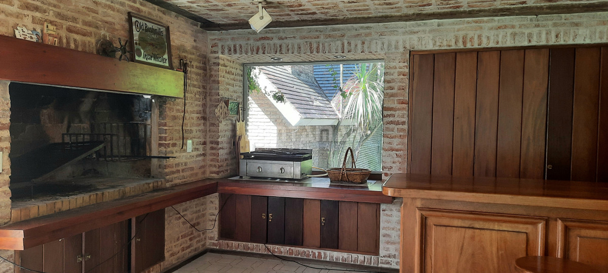 Casa ID.213576 - IMPORTANTE CASA DE 2 PLANTAS EN LA MANSA