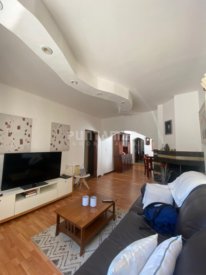 Casa ID.213466 - HERMOSA CASA EN PINARES P35 PUNTA DEL ESTE ALQUILER 