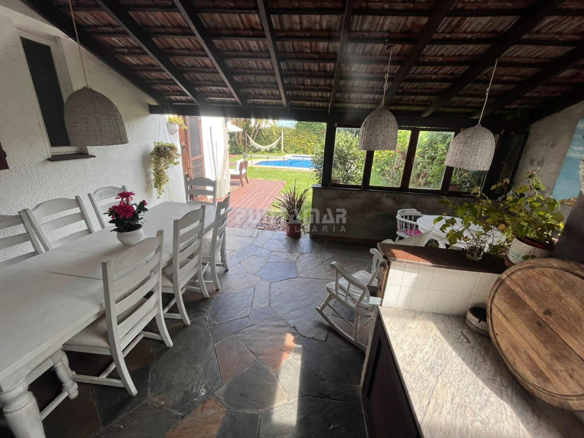 Casa ID.213444 - HERMOSA CASA DE 5 DORMS EN PARADA 10 PLAYA MANSA