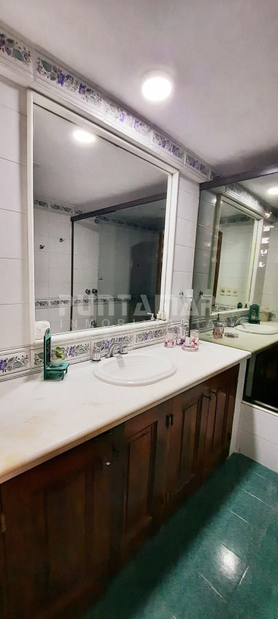 Casa ID.212456 - IMPORTANTE CASA DE 2 PLANTAS EN BARRIO SAN RAFAEL