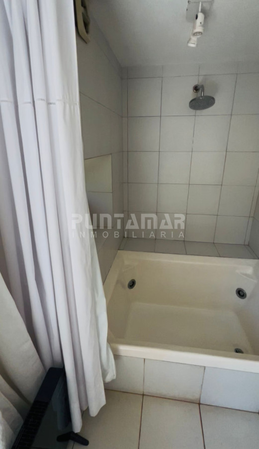 Casa ID.212432 - ALQUILER  CASA DE 3 DORMITORIOS EN SUITE EN SAN RAFAEL CON PISCINA