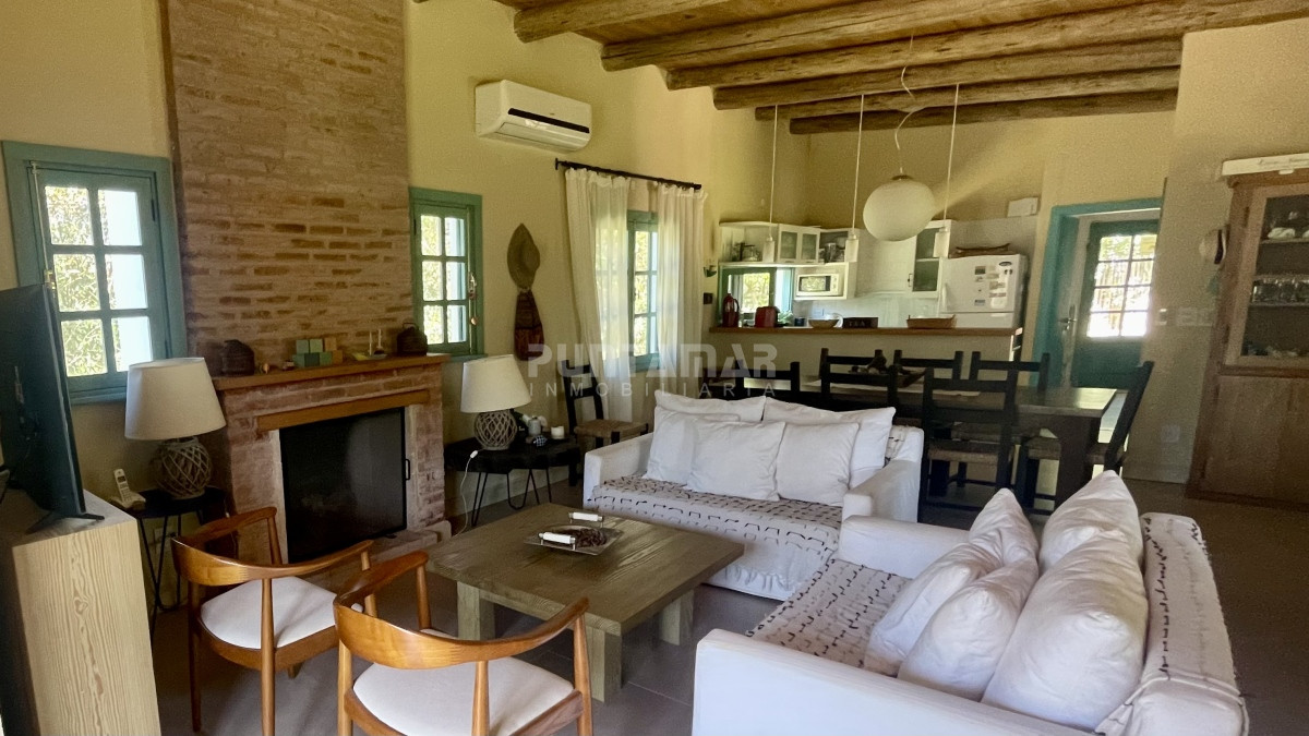 Casa ID.211647 - CASA DE CAMPO 3 DORMITORIOS EN BARRIO CERRADO PUEBLO SAN VICENTE 