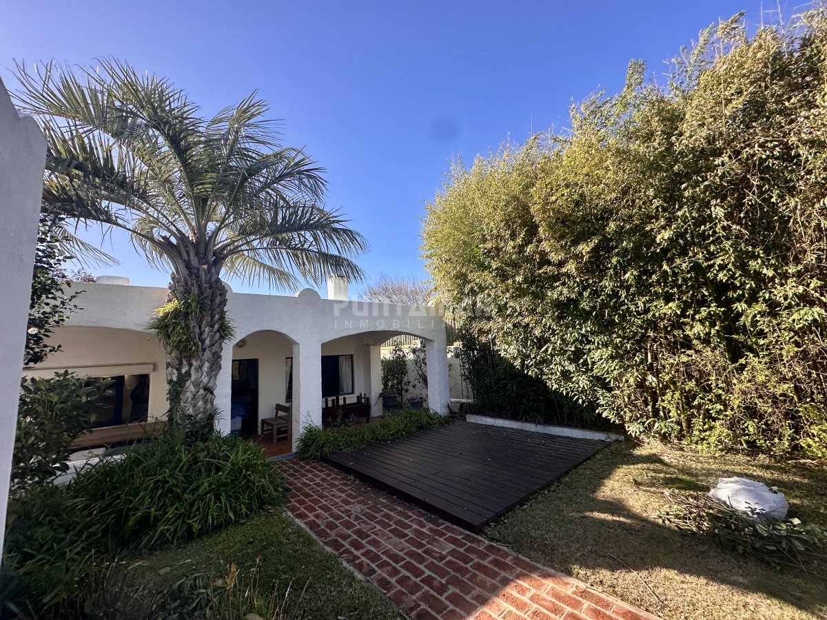 Casa ID.210815 - Casa en alquiler en La Barra, 3 dormitorios 