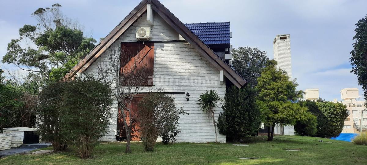 Casa ID.212456 - IMPORTANTE CASA DE 2 PLANTAS EN BARRIO SAN RAFAEL